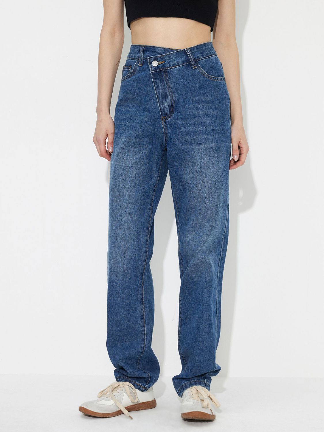 Asymmetric Waist Jeans with Pockets